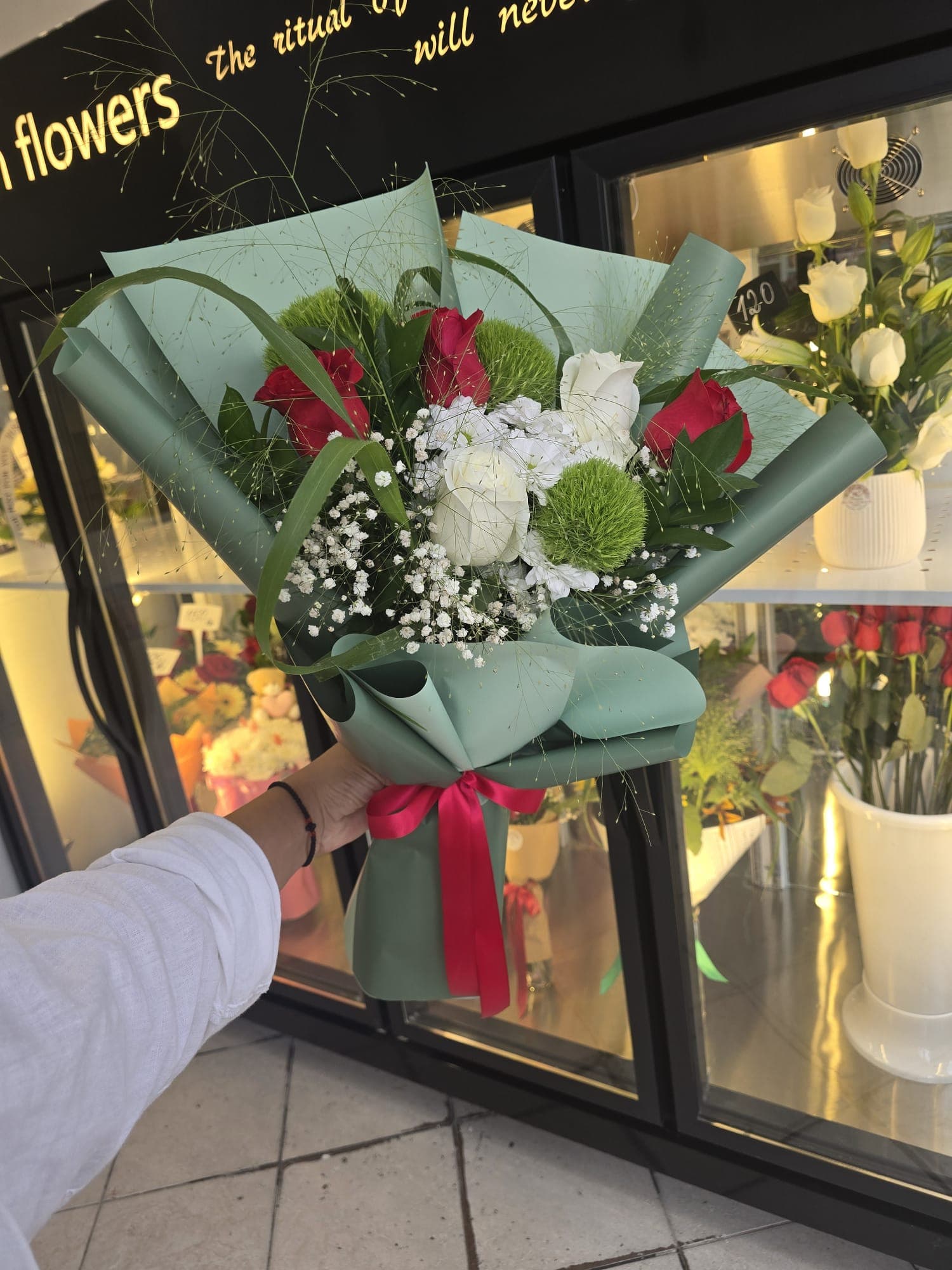 Buchet Elegance – Buchete Clasice